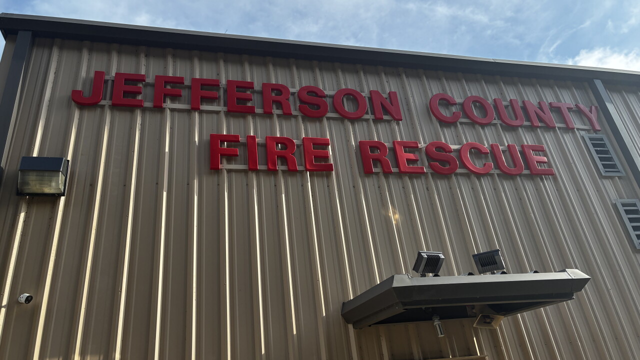 Jefferson County Fire Rescue is urging homeowners to check their driveways for obstacles that could delay fire response. After responding to 2 building fires less than an hour apart, firefighters say narrow drives, locked gates, and overgrown trees can cost critical time.