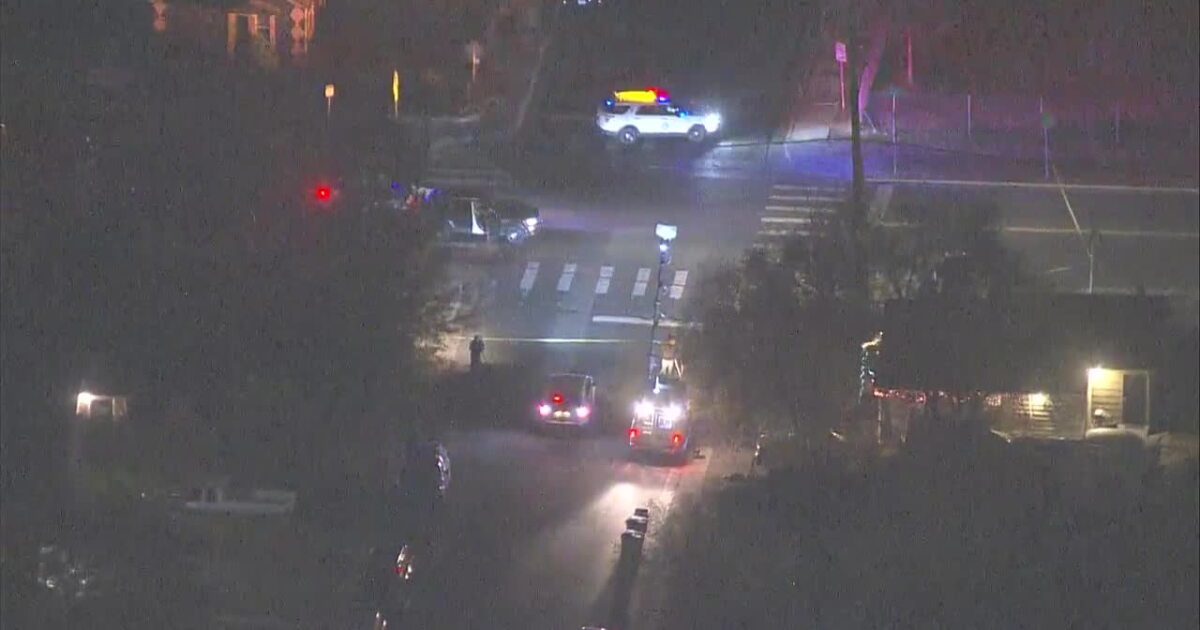 Denver police officer shot and wounded; suspect in custody
