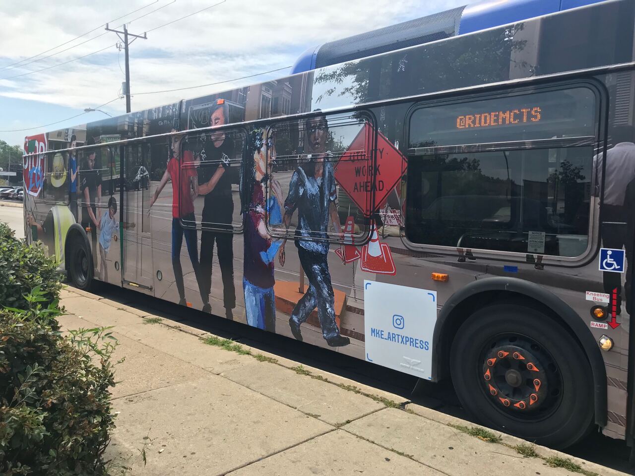 Ice Bus 5.jpg