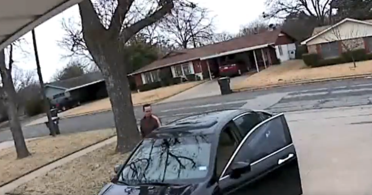 Man caught on camera stealing items from porch turns himself in
