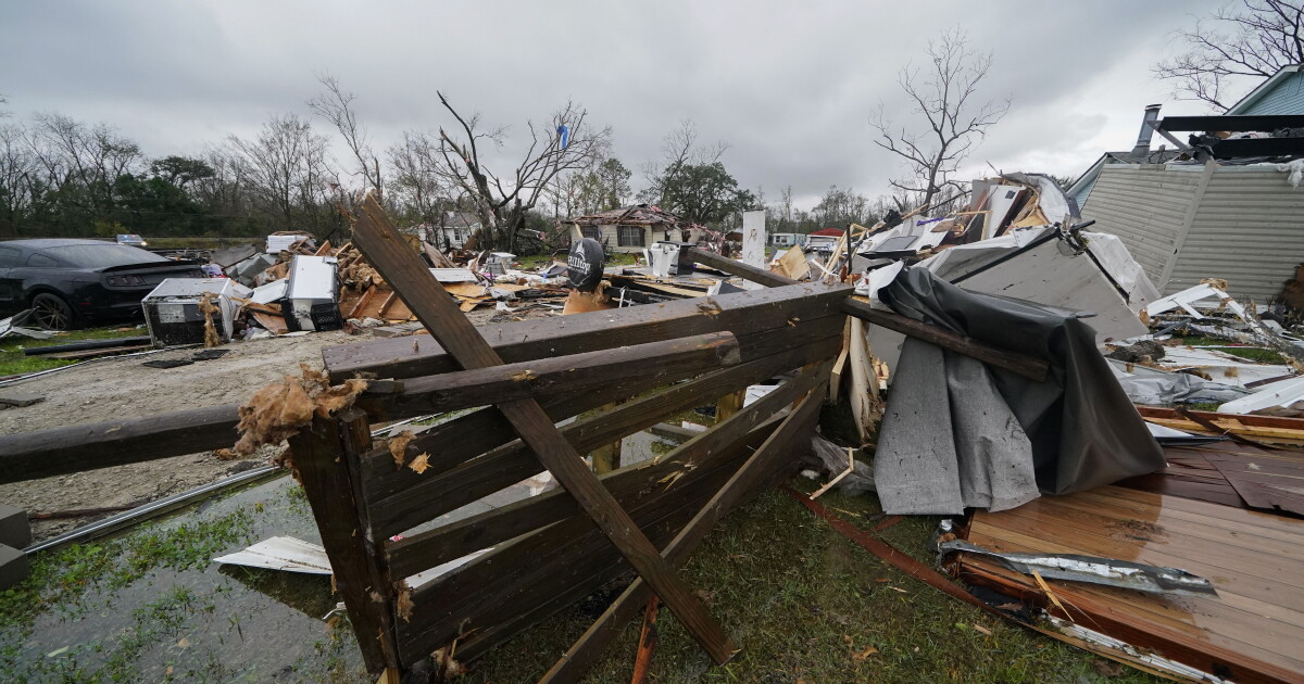 Tornado hits New Orleans amid southeastern US storm outbreak