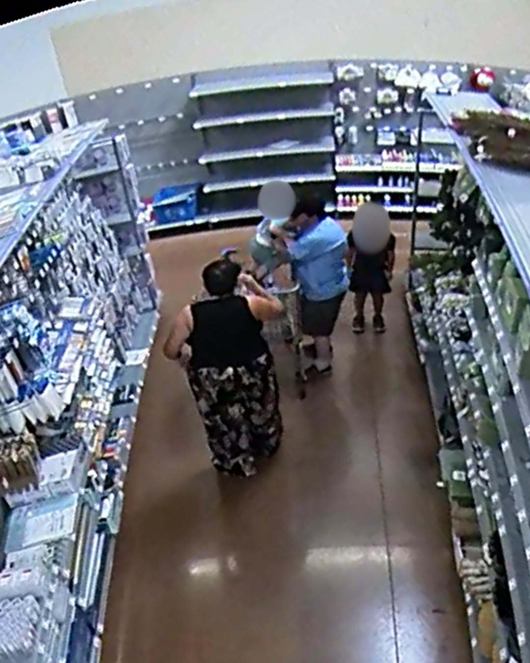 Man arrested in attempted abduction at Tulsa Walmart