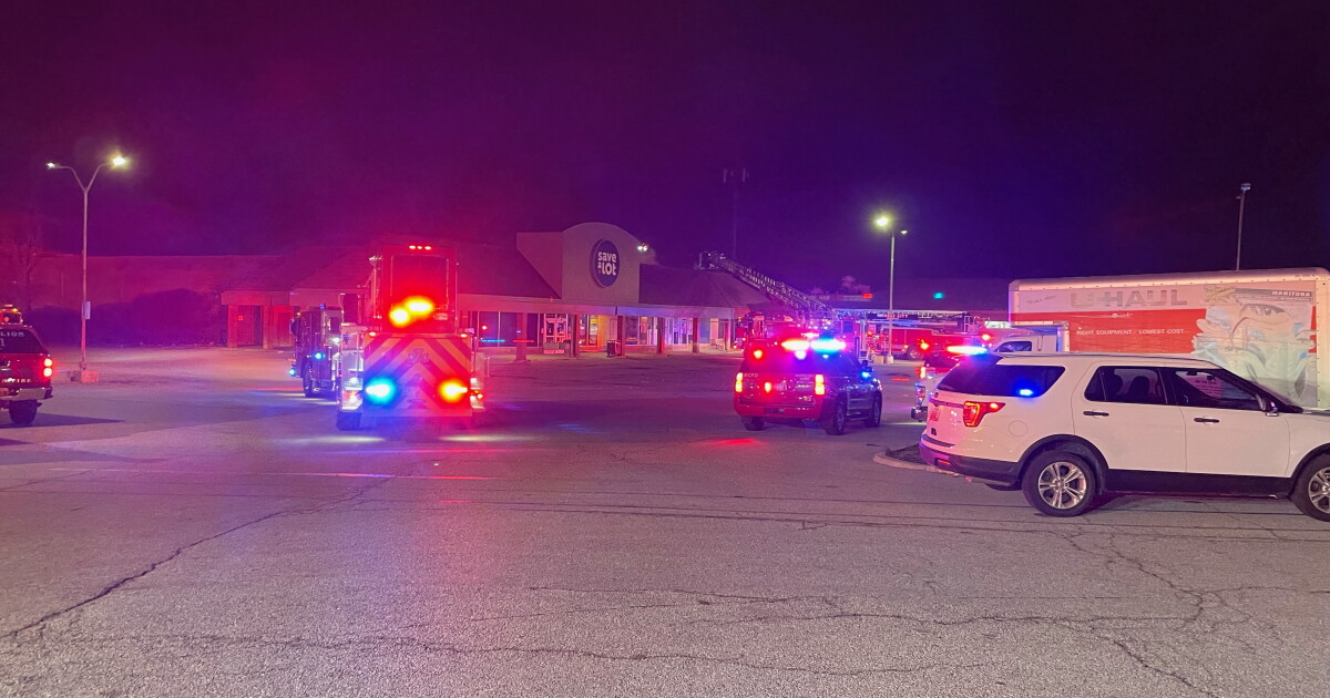 Save A Lot suffers some smoke damage after strip mall fire - Vimarsana News