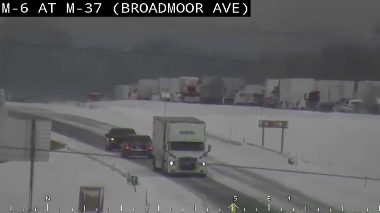 M-6 at Thornapple River Drive pile up
