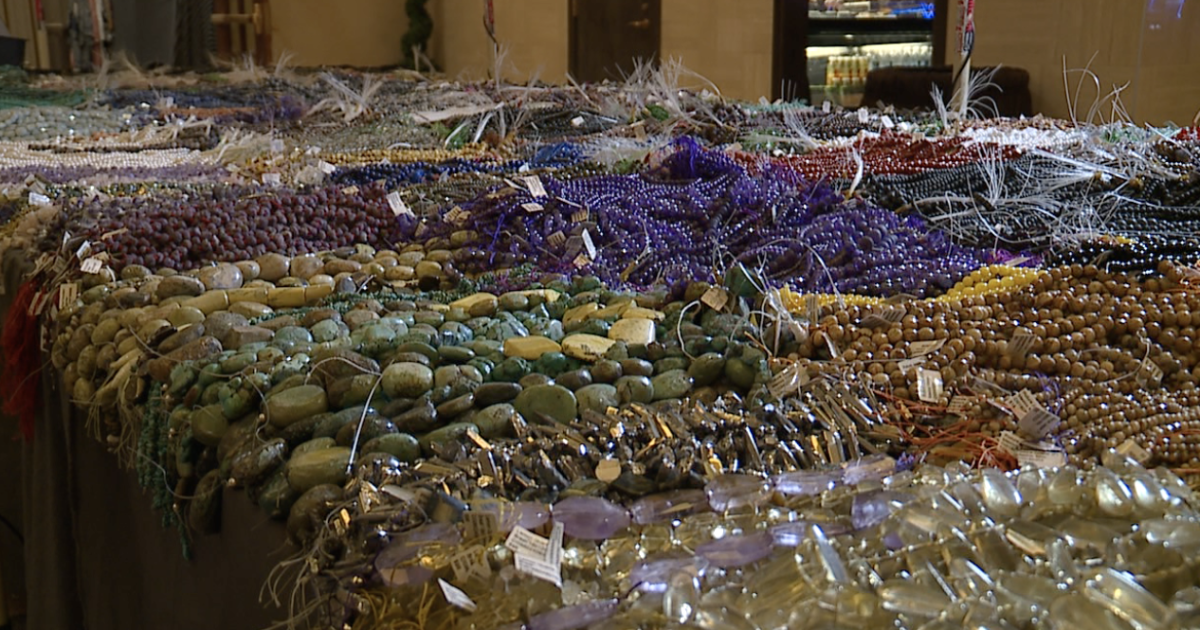 Artisan gem, mineral and bead show returns to Tucson Artisan gem, mineral and bead show returns to Tucson