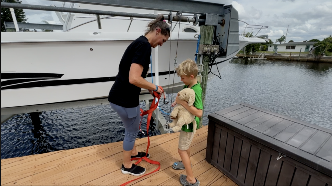 Pasco mother's questions decision to keep schools open