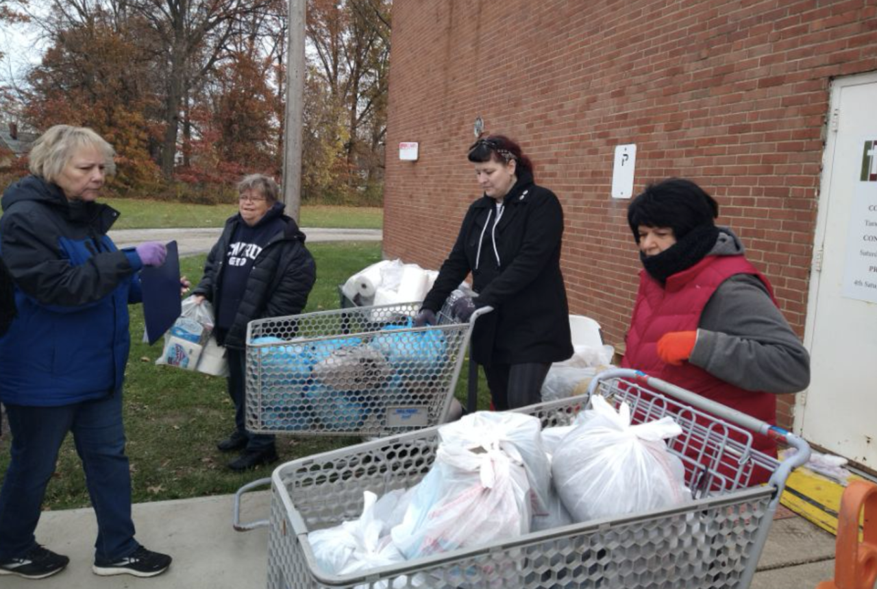 Willowick Pet Food Pantry dis