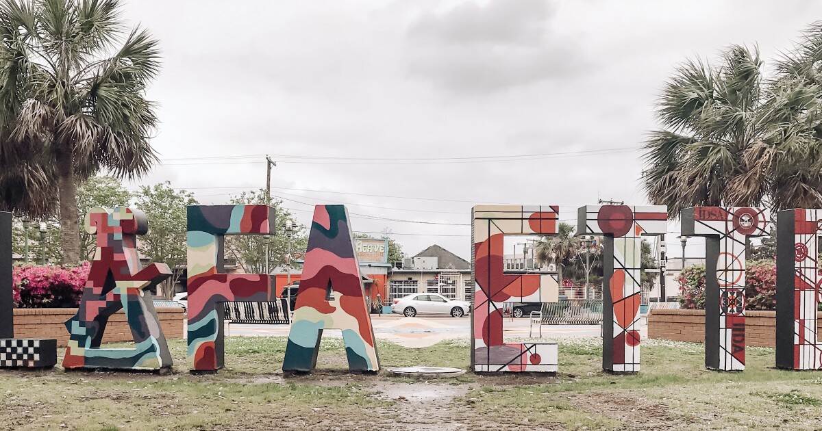 What does the design on the Lafayette sign mean?
