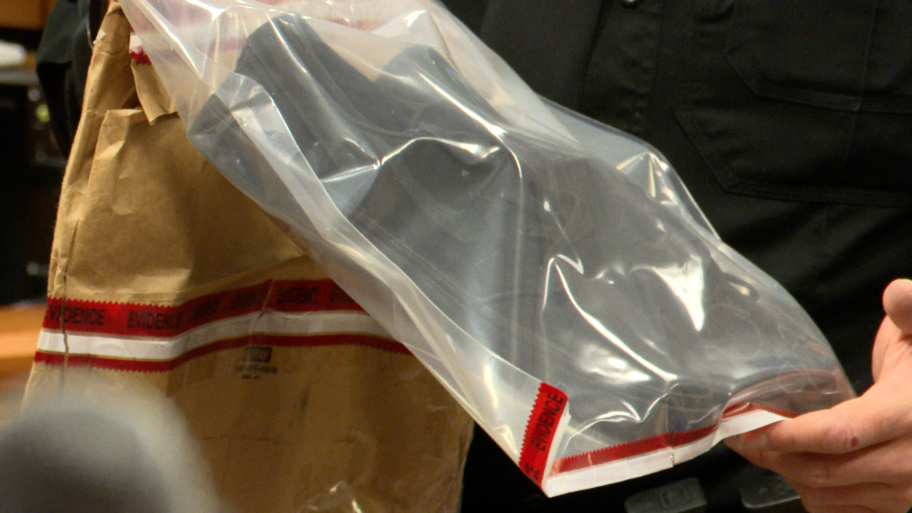 Hernandez's shoes.png