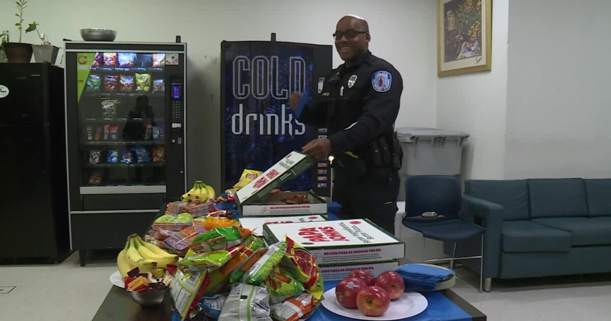 The awesome way neighbors thanked Richmond police officers - Vimarsana News