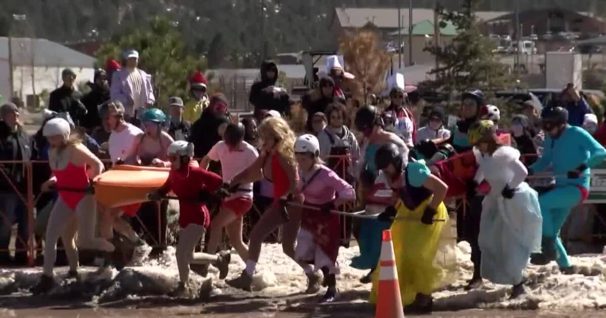 Coffi Racing Coffin racing makes its way to Estes Park