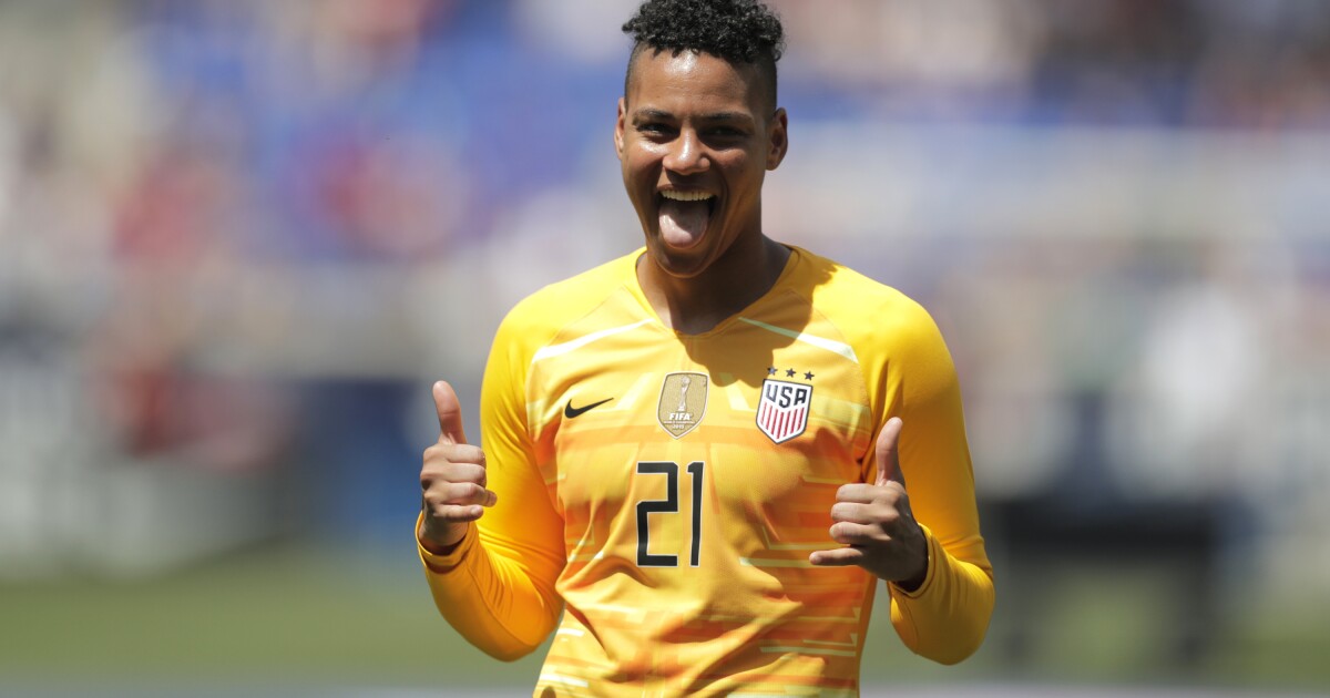 Adriana Franch, nacida en Salina, eligió el equipo olímpico para el fútbol femenino de EE. UU. Adriana Franch, nacida en Salina, eligió el equipo olímpico para el fútbol femenino de EE. UU.