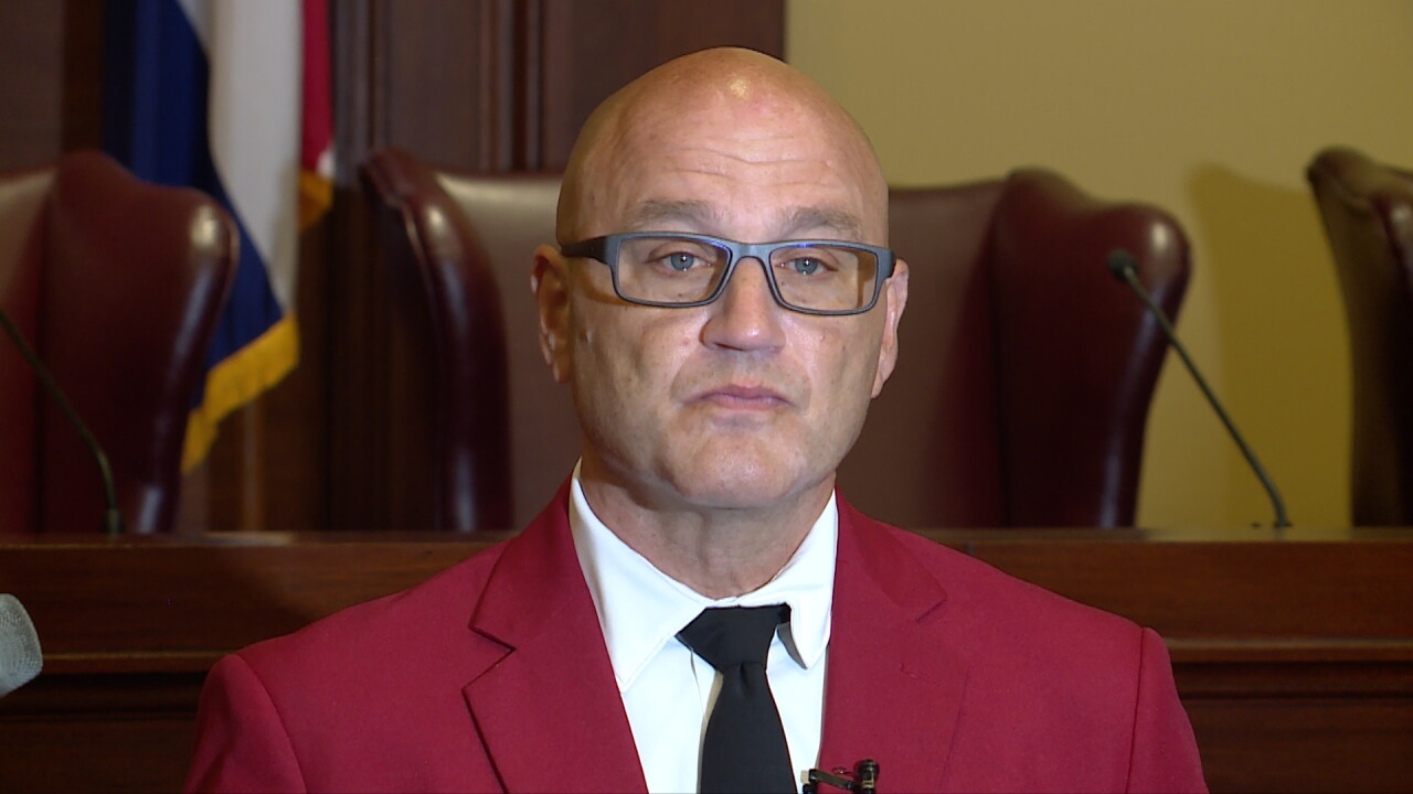Denny Hoskins.jpg