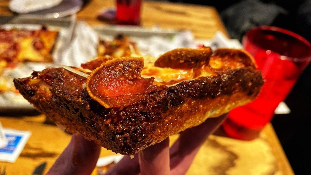 Backlot-Pizza-Caramelized-Crust