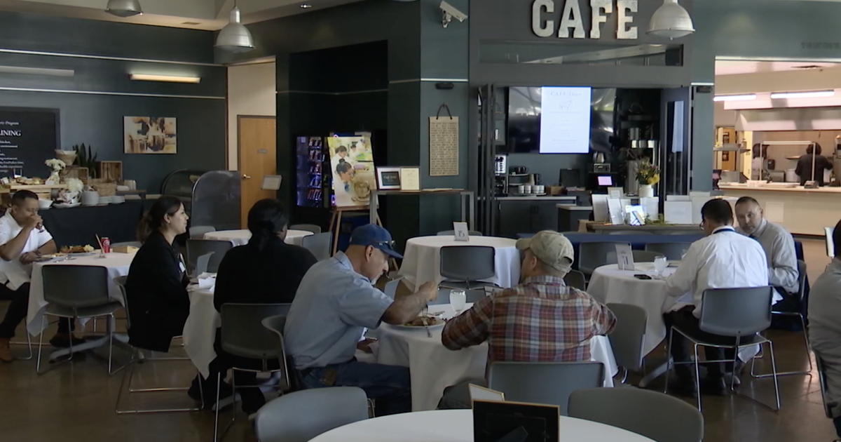 Cafe 1600 teaches Bakersfield culinary students the art of food