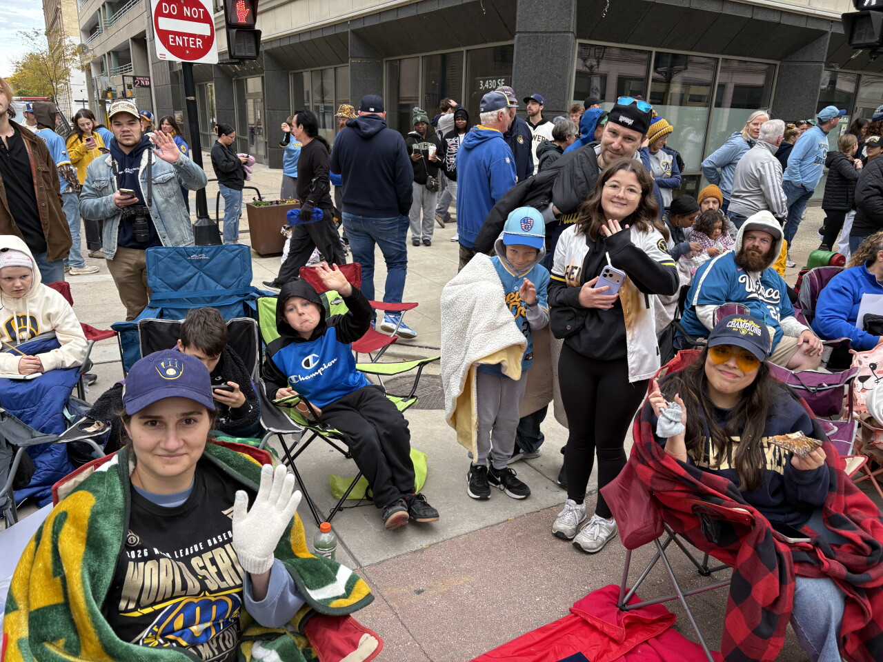 Milwaukee celebrates Brewers championship with downtown parad
