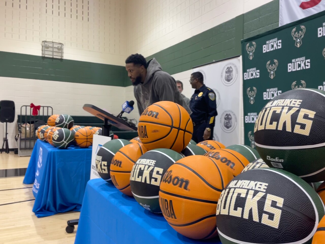 Malik Beasley talks to kids at B&G Club