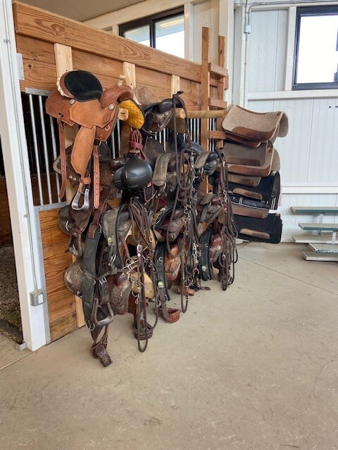 Koteewi Saddle Racks.jpg