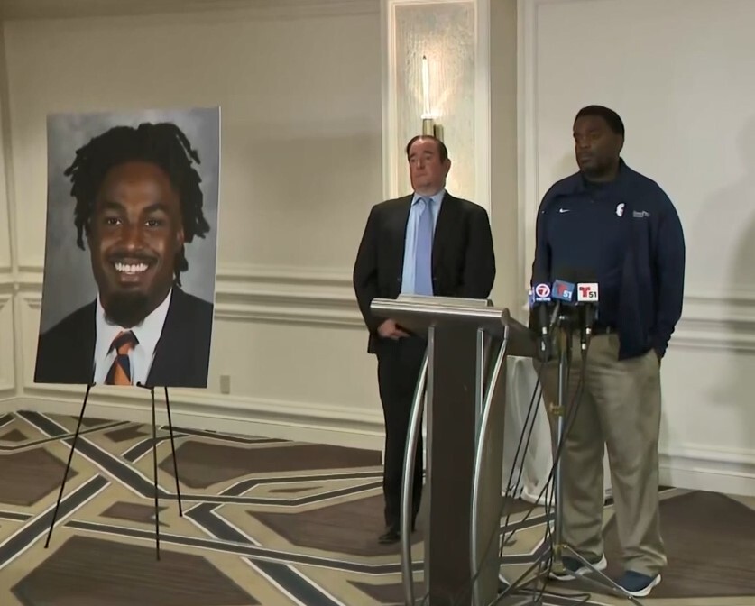 Dsean Perry Presser.jpg