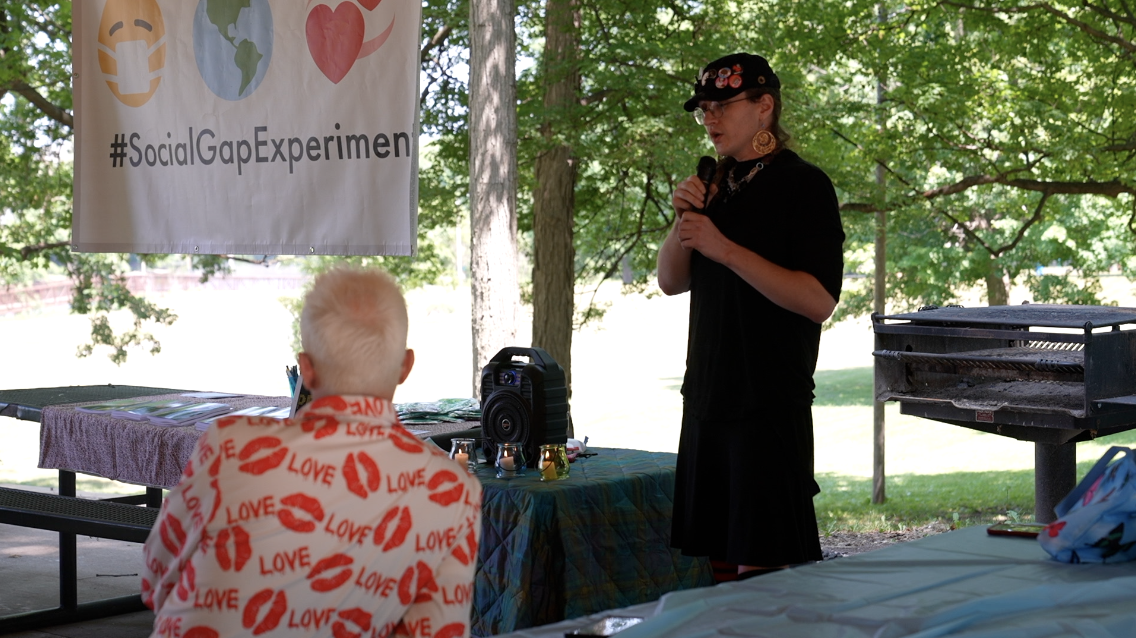 The Social Gap Experiment