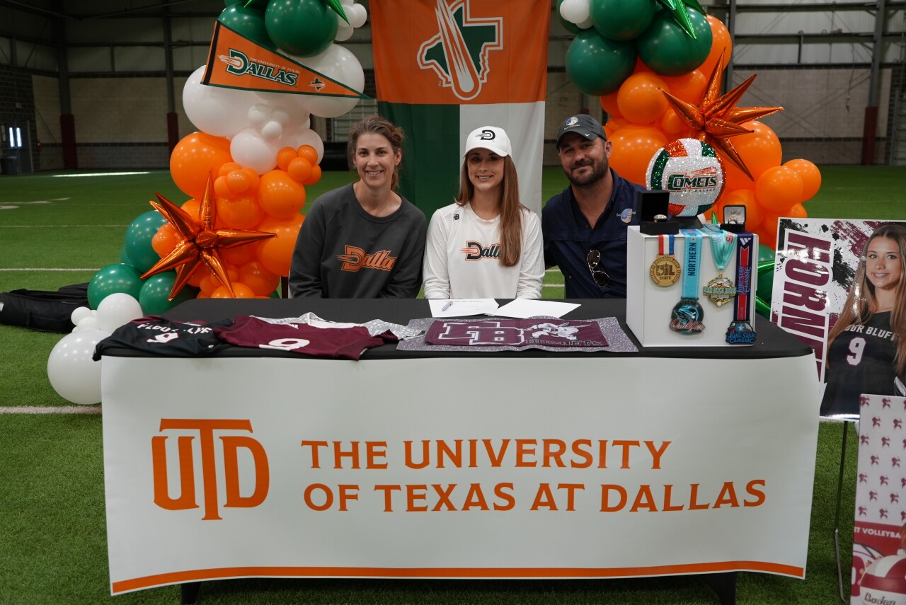 Flour Bluff's Lola Fisher