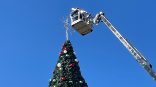 H-E-B Tree Star Placement Ceremony