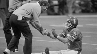 Obit Red Miller Football