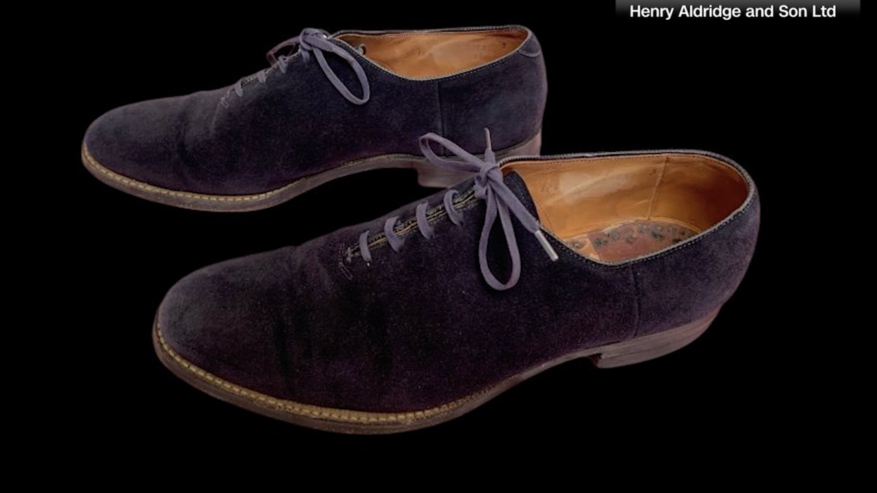 Elvis Prestley's blue suede shoes