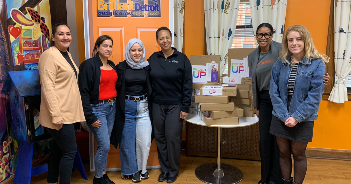 Comcast donates 50K, 60 laptops to Brilliant Detroit to advance