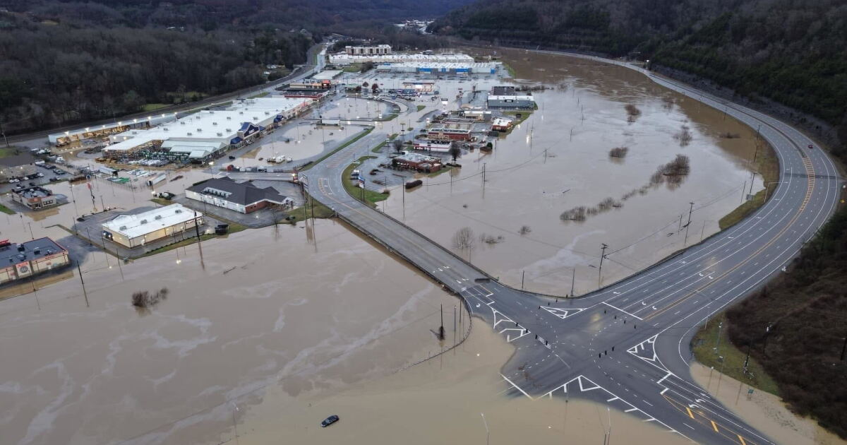 Gov. Beshear visits Pike County amid ongoing cleanup efforts after flooding
