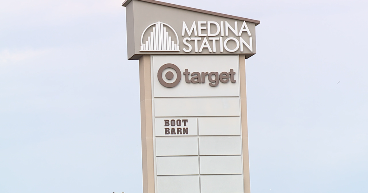 East Mesa’s rapid growth brings new retail and new concerns