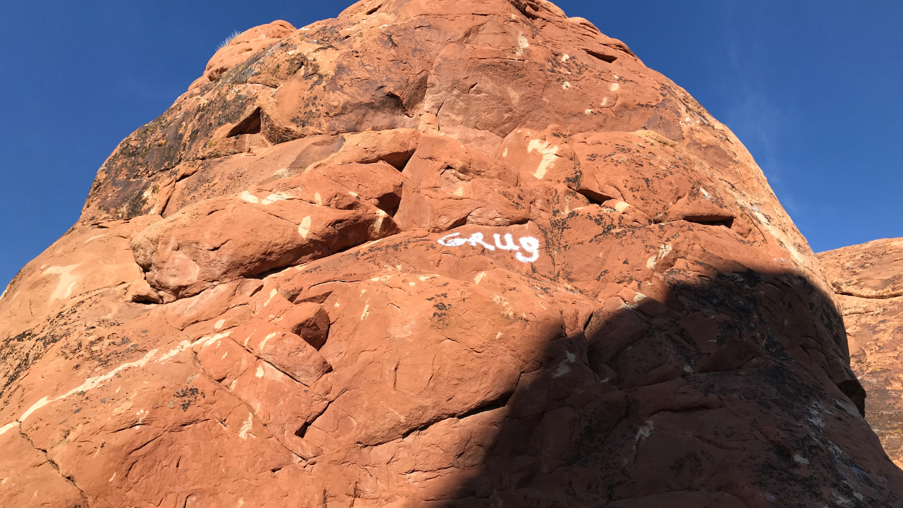 Arches Vandalism1.png