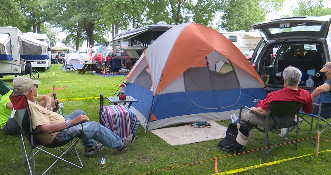 'We'll just ride it out': Campers at EAA Airventure say they're ready to ride out stormsV