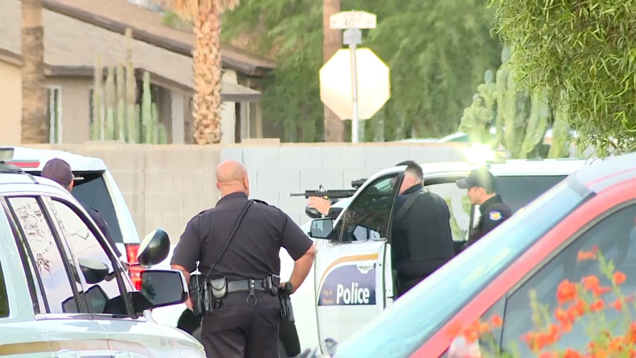 1008_40thStThunderbird Barricade