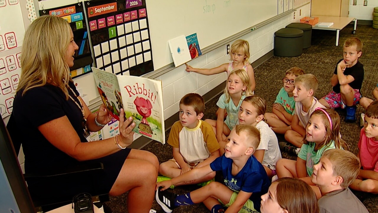 teacher reading.jpg