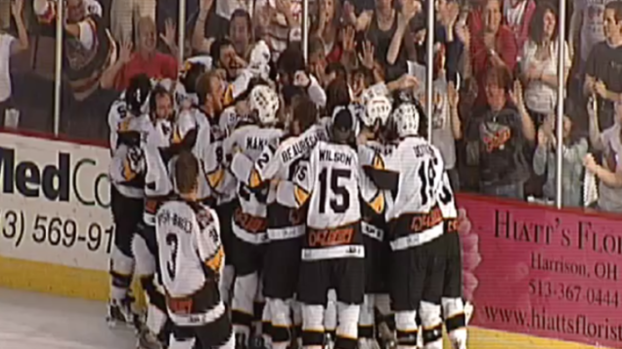 Sports Vault The Cyclones Put Cincinnati Back On The Hockey Map In 2008 With An Echl Title