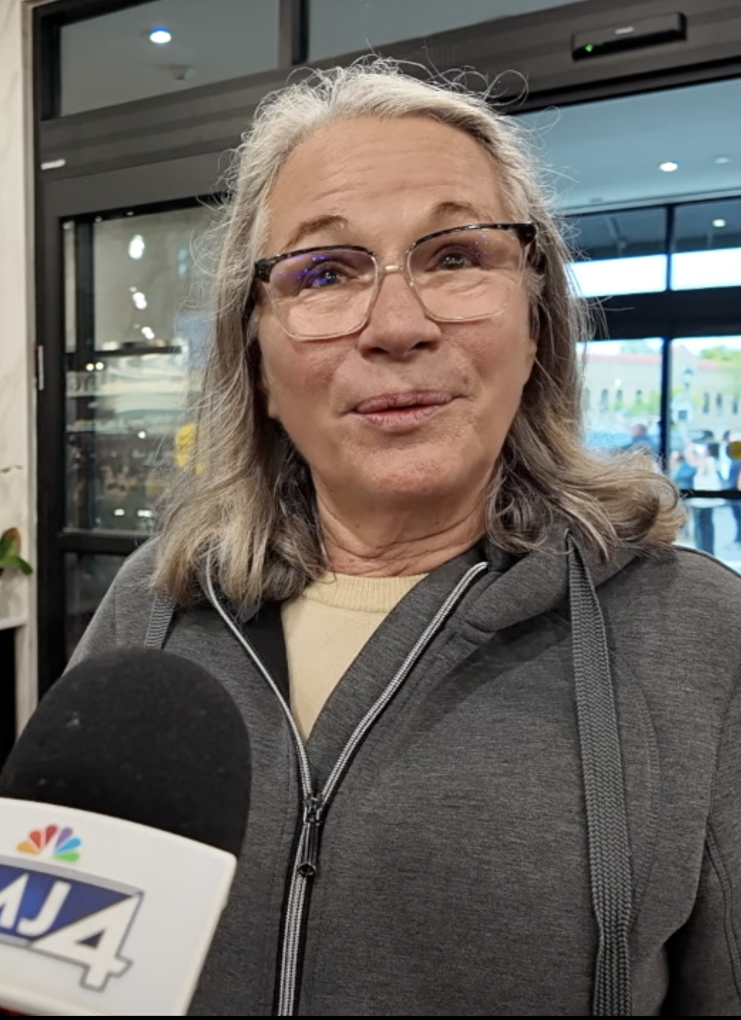 Claudine Taub SHOPPER