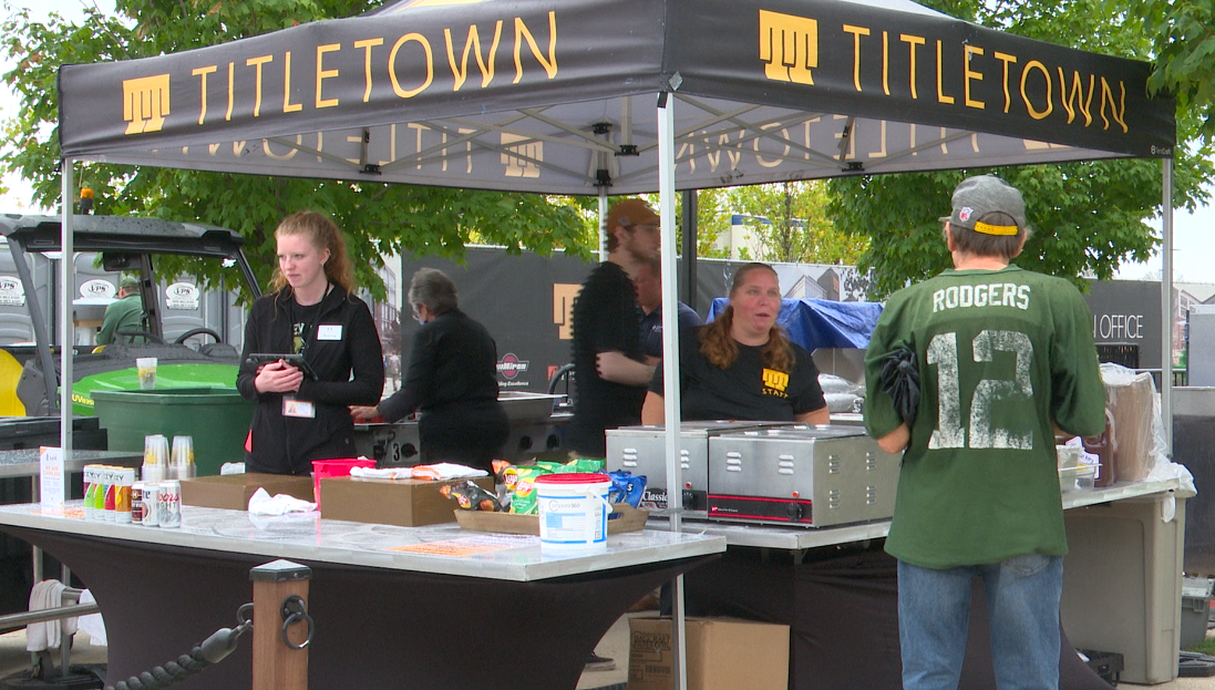 Titletown turning into 'Beer District' for the Packers first game on the road