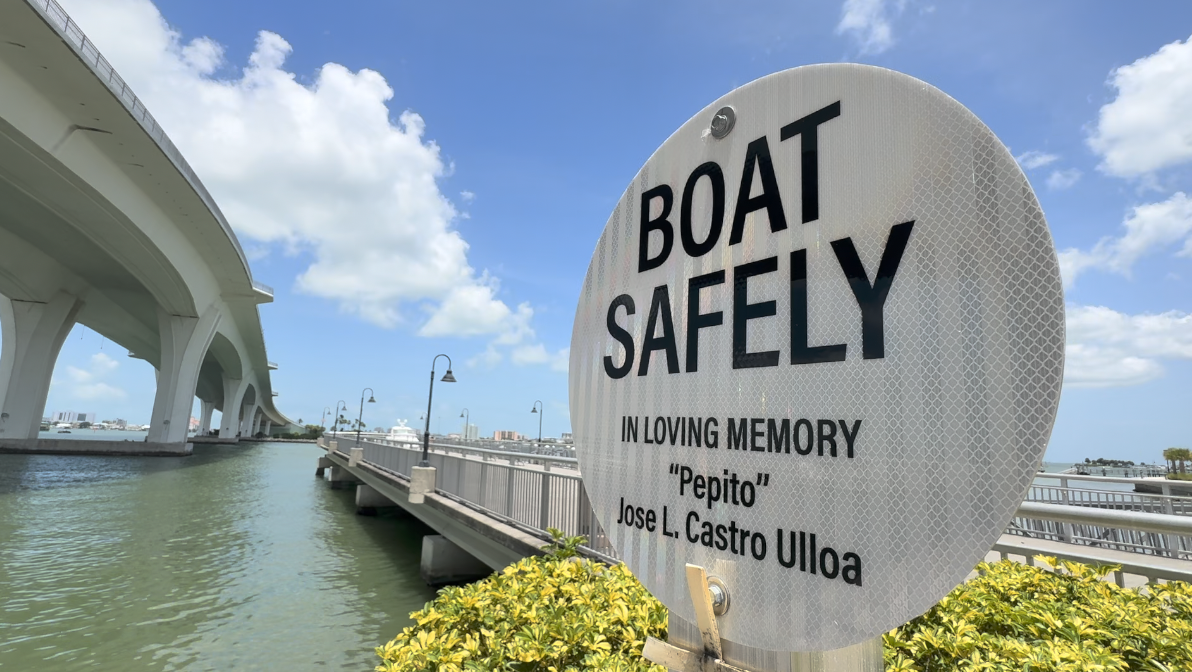 The two visit Coachman Park, the site of the crash, to honor Castro Ulloa