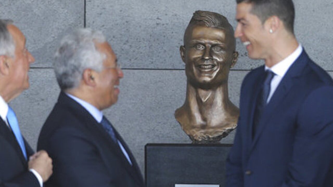 New statue of Cristiano Ronaldo ridiculed around the world