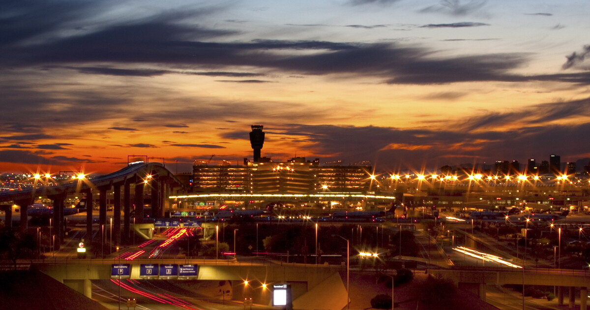 Phoenix Sky Harbor to receive $20 million for solar parking structures - Vimarsana News