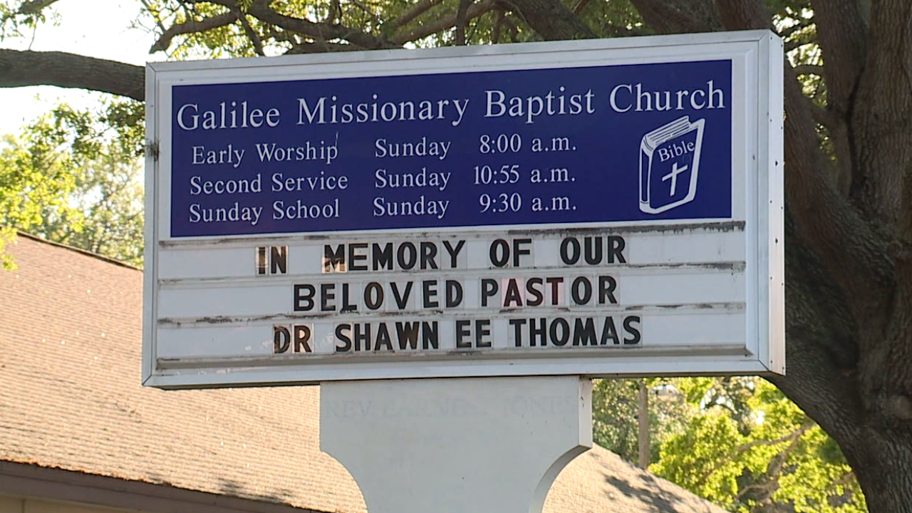 Pastor Shawn Thomas3.png