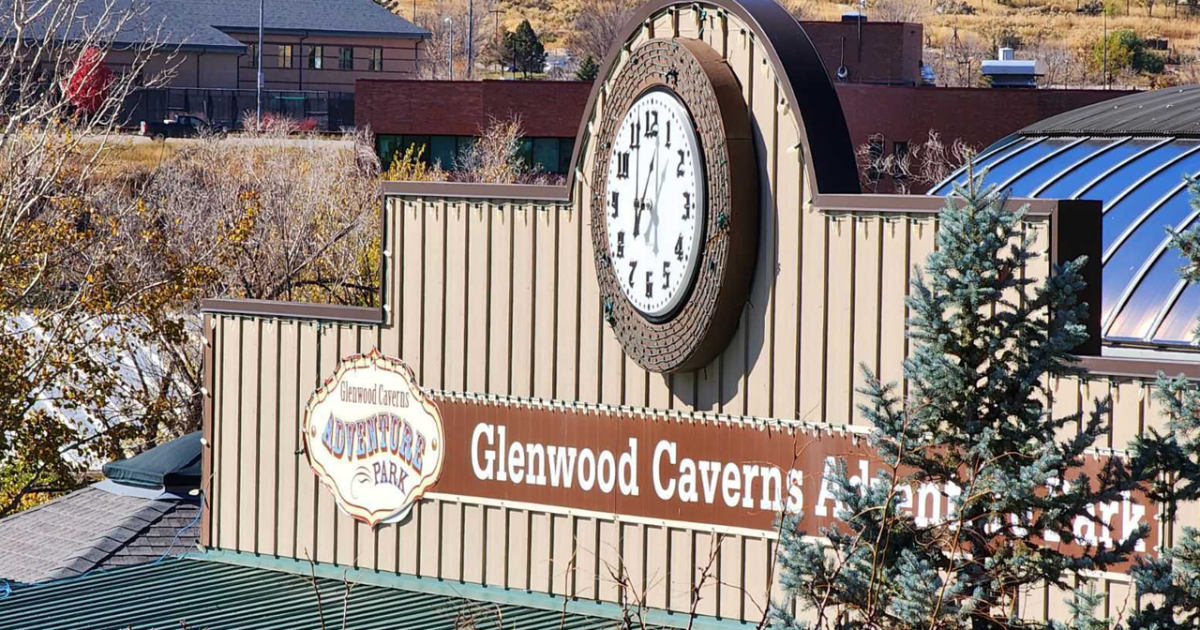 Questions linger as to what a heavily armed man had planned in Glenwood park - Vimarsana News