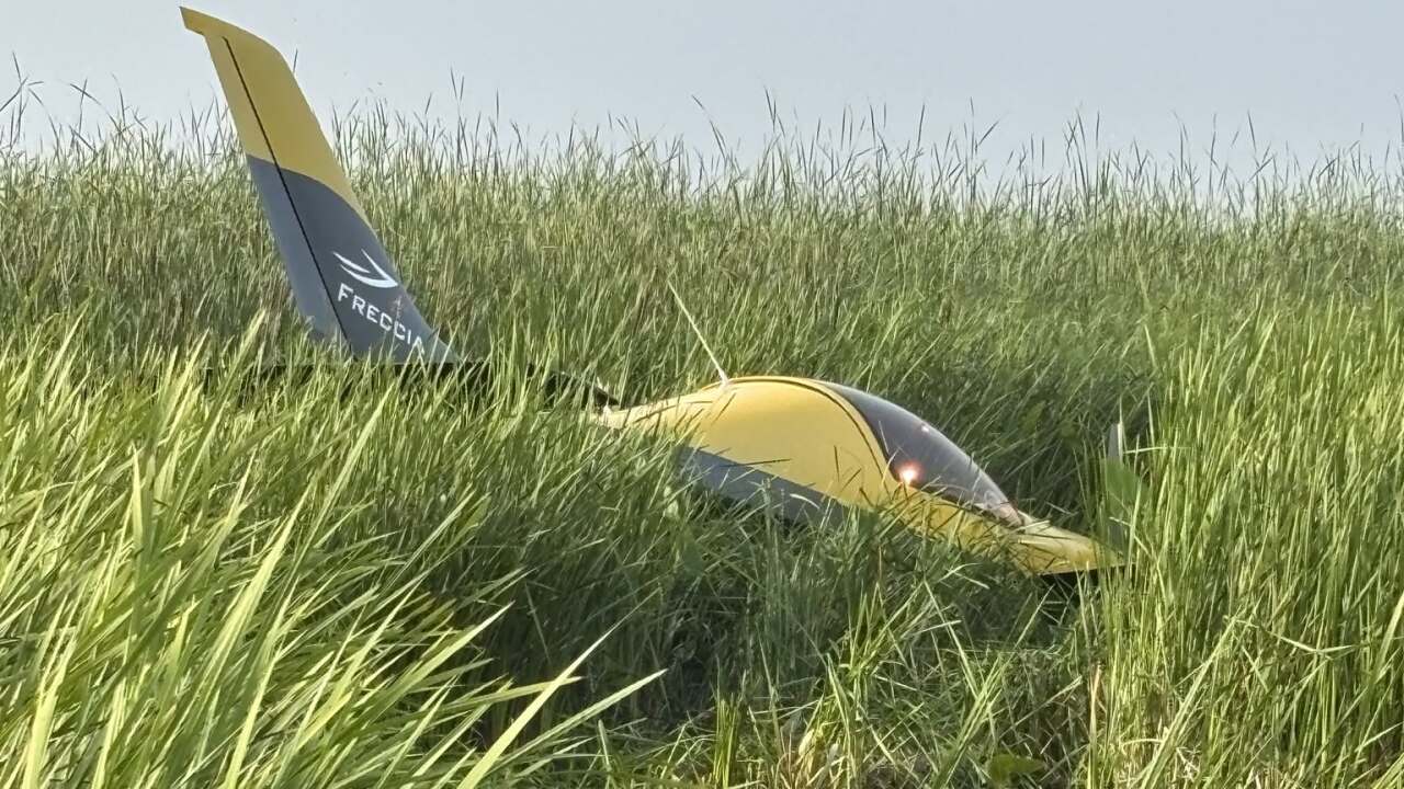 eaa plane crash.jpg
