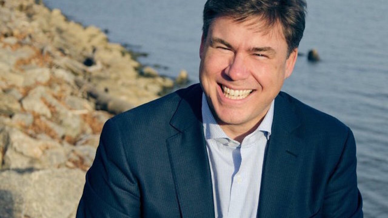 White House communications director Mike Dubke resigns