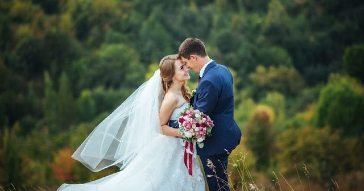 19 Less Obvious Wedding Costs To Bake Into Your Budget