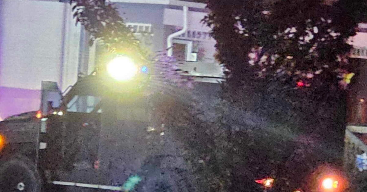 Racine SWAT response to man barricaded in home