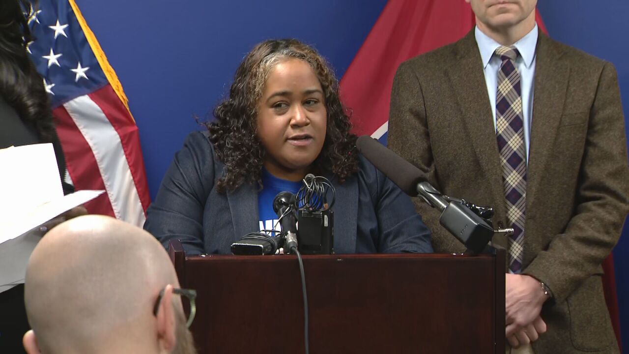 Dems presser_frame_8431.jpeg