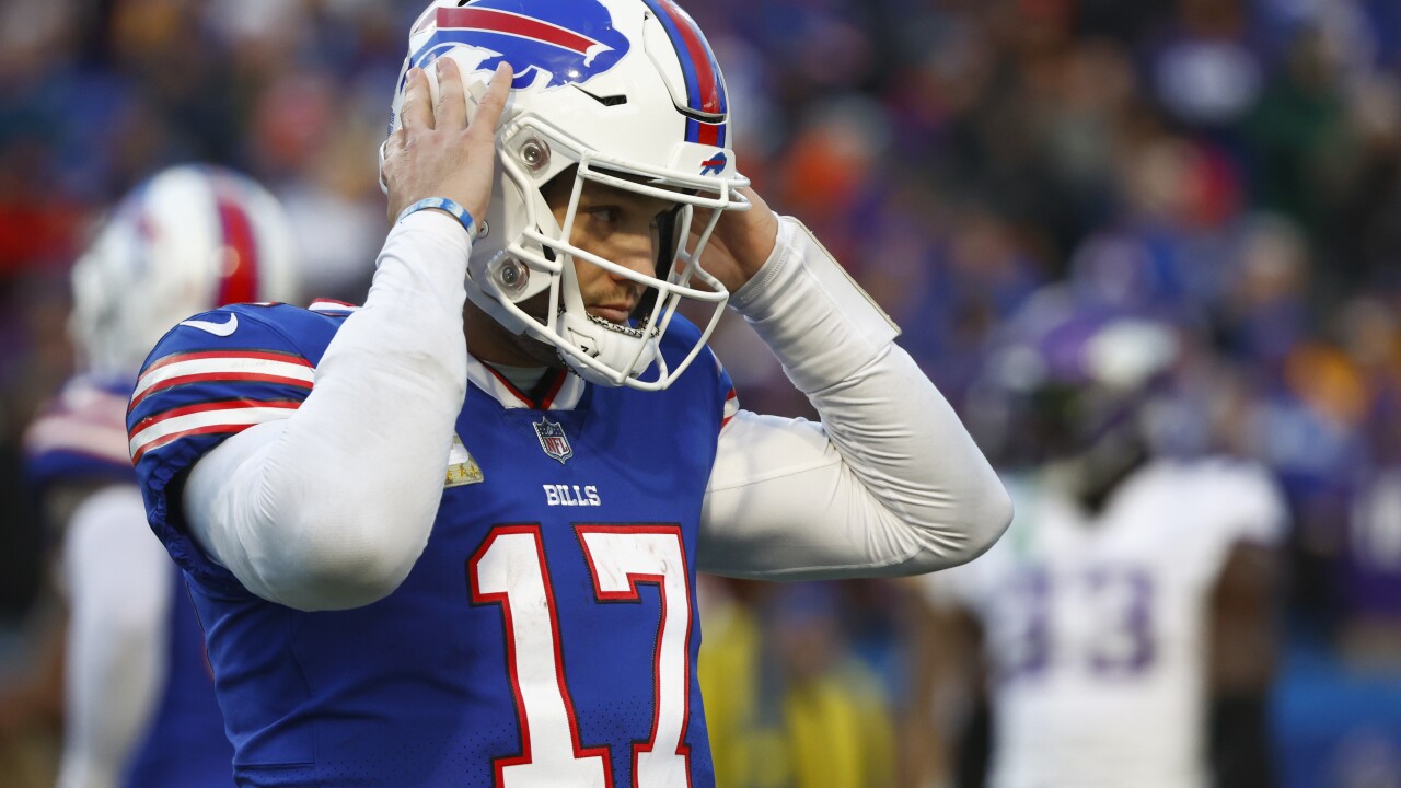 Josh Allen throws costly interceptions against Vikings