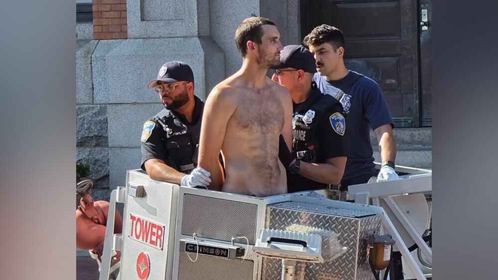 naked guy for web2.jpg